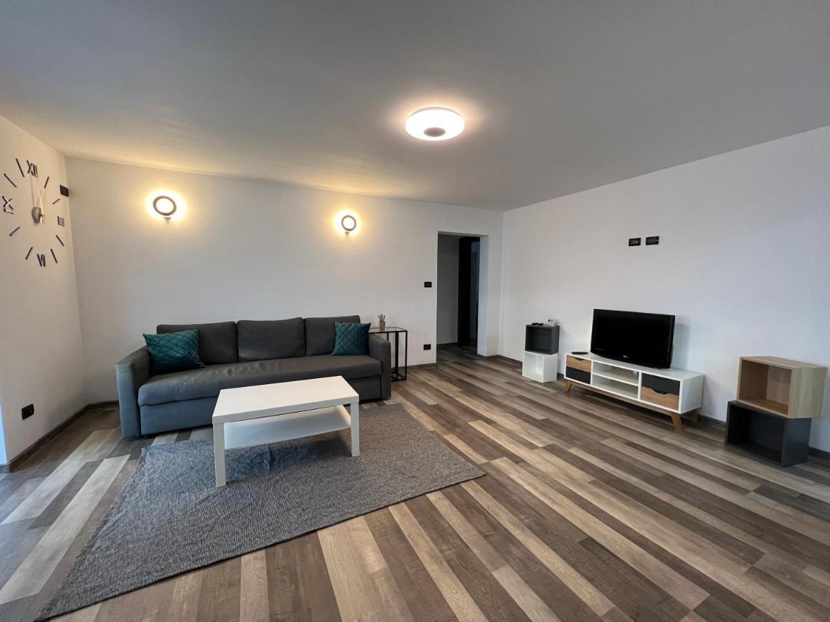 Sunny Luxury Home G. Enescu 苏恰瓦 外观 照片