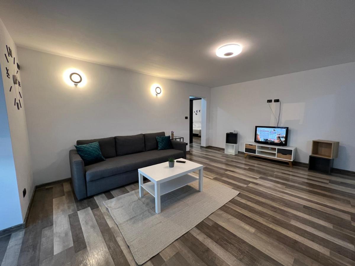 Sunny Luxury Home G. Enescu 苏恰瓦 外观 照片